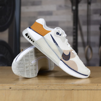 D&aacute;msk&eacute; boty na CrossFit Nike Metcon 9 - hněd&aacute;/b&eacute;žov&aacute;