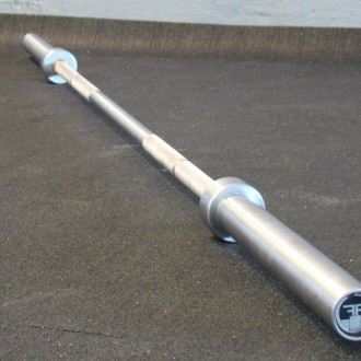 Olympijská vzpěračská tyč 20 kg stříbrná